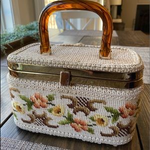 JR Julius Resnick Vintage Box Purse Needlepoint Tortoise Handle Granny C…